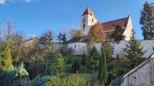  Blick zur Rm. Kath. Pfarrkirche zum Hl. Pankratius 