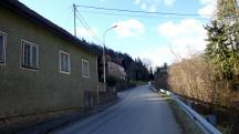 Blick auf die Wanderstrecke in Nasting auf der L7222 