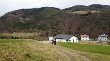  Blick auf die Wanderstrecke bei der Siedlung Liding 