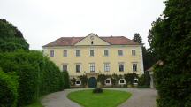  Blick zum Schloss Neutenstein 