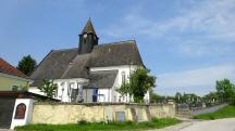  Blick zur Kath. Pfarrkirche Allerheiligen in Totzenbach 
