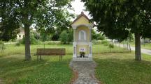  Blick zum Marterl "Hl. Marcus" 