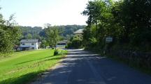 Blick auf die falsche Wanderroute auf der L6146 bei Moos 
