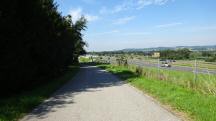  Blick auf die Wanderstrecke bei der A1 