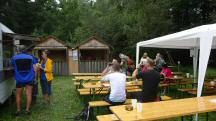  Wanderer bei der 2. Labestelle 
