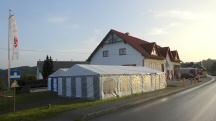 Blick zum FF-Gebude Rappottenstein = Start-/Zielraum 