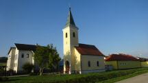 Blick zur Kath. Kapelle Unterhautzenthal (Hl. Leonhard)