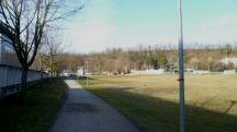 Blick auf die Wanderstrecke beim Traisenpark (Einkaufszentrum)