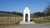 Blick zur Zehetgruber Kapelle bei Krahof 10 