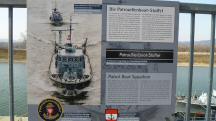 Blick auf eine Informative Infotafel