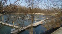 Blick zu den Bootsstege des Motorboot-Club Vindobona 