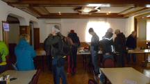  Wanderer beim Start 