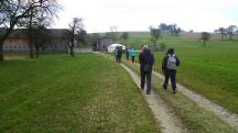 Blick auf die Wanderstrecke bei der Gehftgruppe Friesenegg
