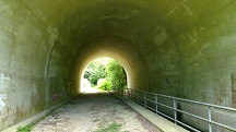 Blick auf die Wanderstrecke in der A1 Unterfhrung