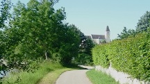 Blick auf die Wanderstrecke entlang des Michelbachs 