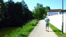  Blick auf die Wanderstrecke entlang des Michelbachs 