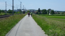  Blick auf die Wanderstrecke nach Lanzendorf 