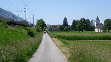  Blick auf die Wanderstrecke nach Lanzendorf 