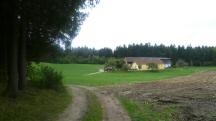 Blick auf die Wanderstrecke in der Streusiedlung Josefsdorf