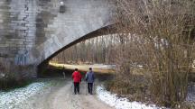  Blick auf die Wanderstrecke bei der A1 Unterf�hrung 