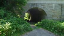  Blick auf die Wanderstrecke bei der A1 Unterf�hrung 