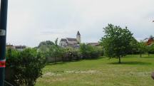 Blick zur Katholische Pfarrkirche hl. Jakobus der �ltere in B�heimkirchen