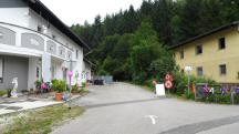 Blick auf die Wanderstrecke in Thal bei St. Leonhard 