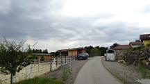Blick auf die Wanderstrecke in der Streusiedlung Wegscheid