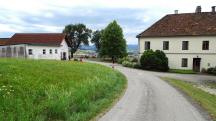 Blick auf die Wanderstrecke zur K+L beim Weiler Kleinweichselbach 