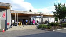 Blick zum Dorfhaus Glaubendorf ist Start-/Zielgeb�ude 