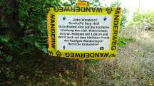 Blick zur Infotafel f�r die Wanderer auf dem Gro�en Peilstein