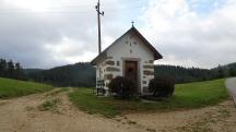  Blick zur Kapelle am Baun-Naz Weg 