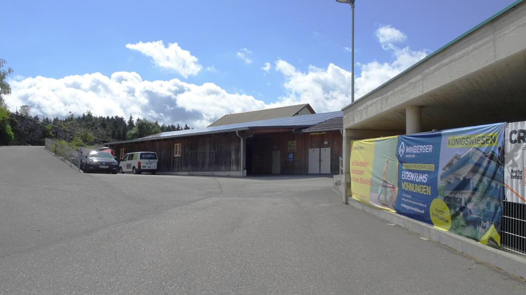  das Ziel die Herbergerhalle ist in Sicht 