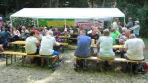  Wanderer bei der 4. Labestelle 