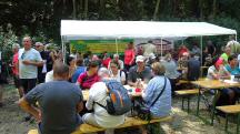  Wanderer bei der 4. Labestelle 