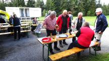  Wanderer bei der 3. (2.) Kontrollstelle